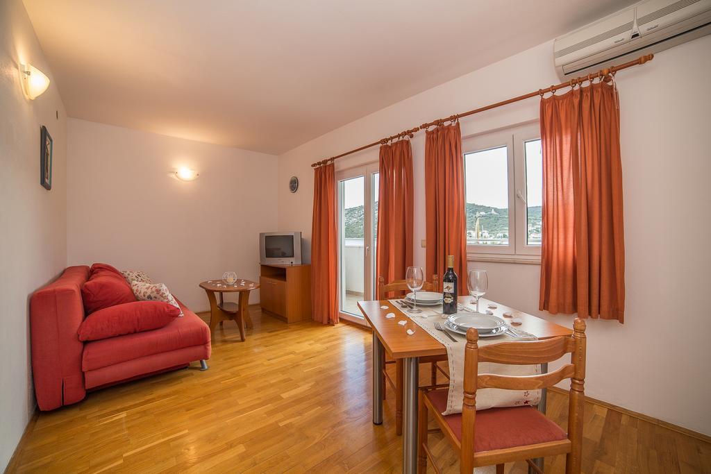 Albatros Appartement *
